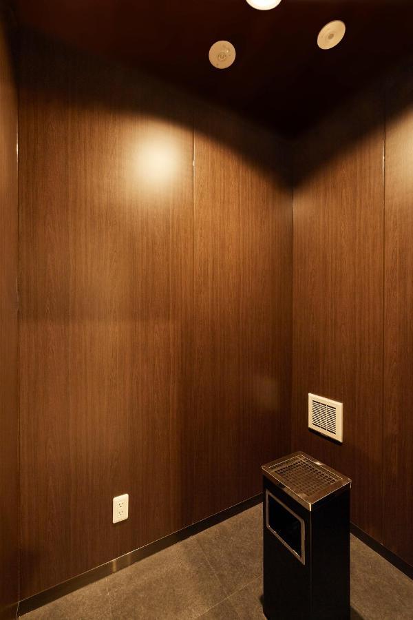 Hotel Trend Kyobashi Ekimae Осака Экстерьер фото