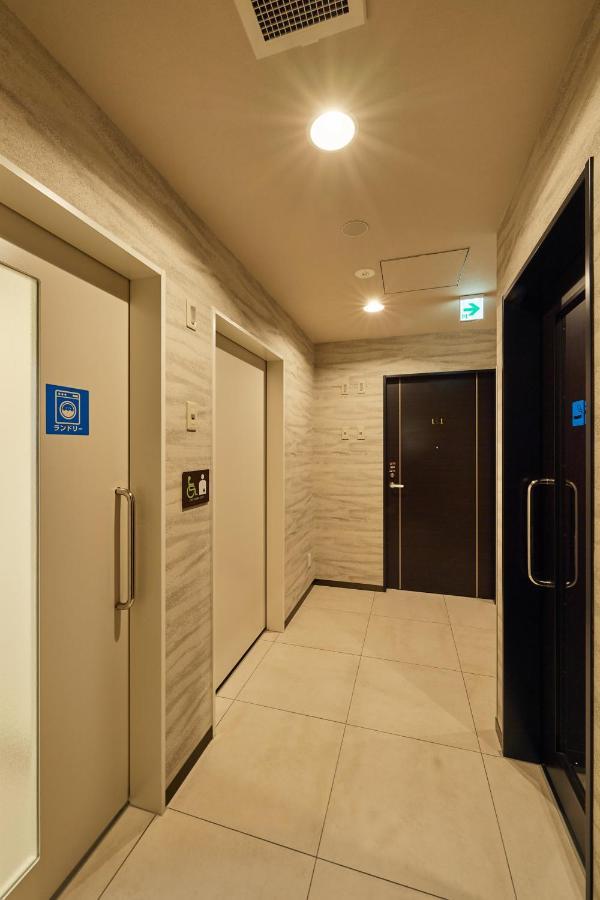 Hotel Trend Kyobashi Ekimae Осака Экстерьер фото